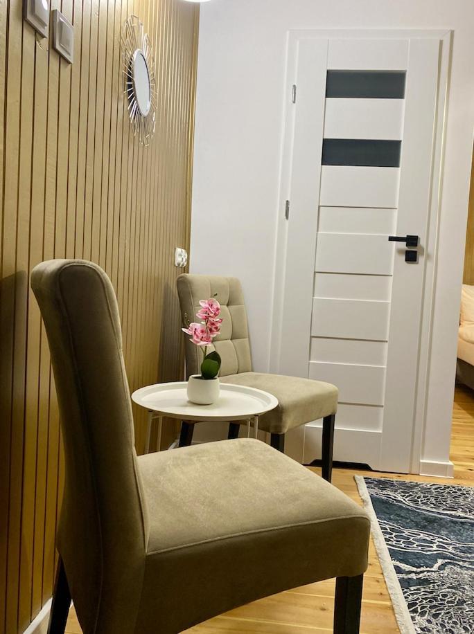 Doba Rent Wysockiego 104 Hotel เบียวิสตอก ภายนอก รูปภาพ