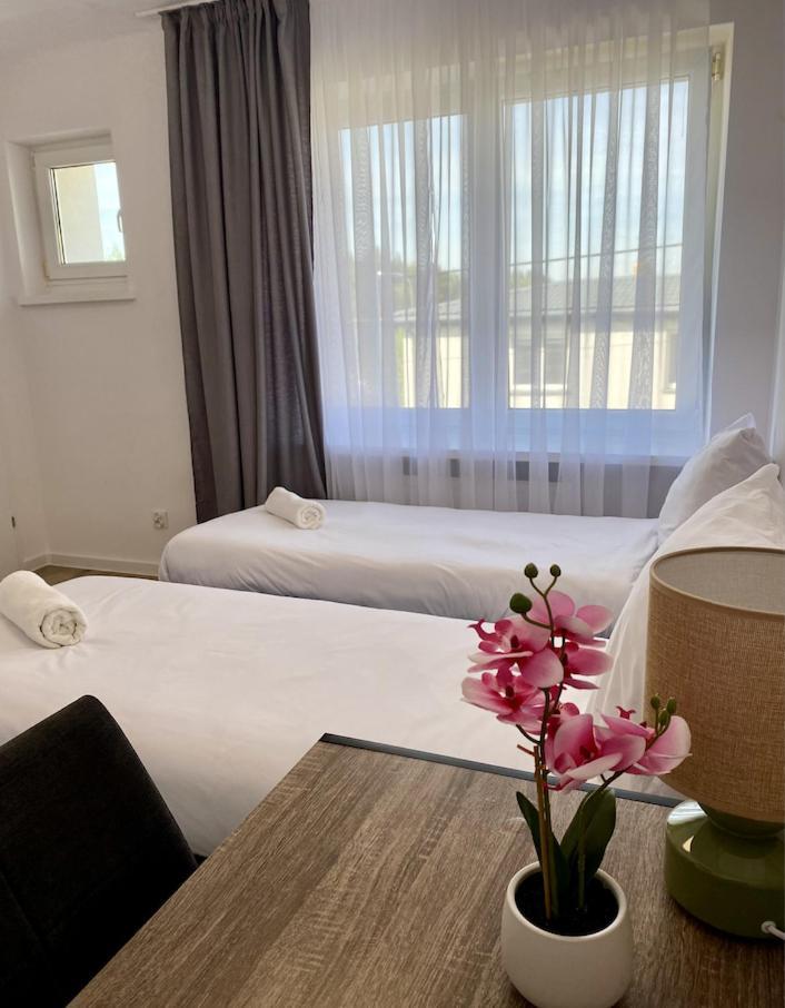 Doba Rent Wysockiego 104 Hotel เบียวิสตอก ภายนอก รูปภาพ